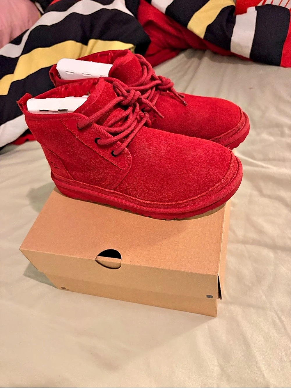 Ugg Neumel Boot Samba Red Chukka Boots